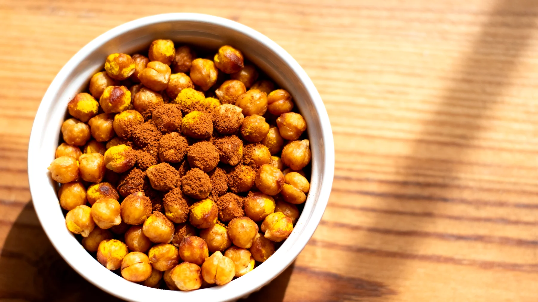 Geröstete Kichererbsen mit Kurkuma und Zimt"
